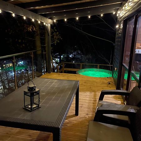 Rozalin Villa Ostrzyce Ngoại thất bức ảnh
